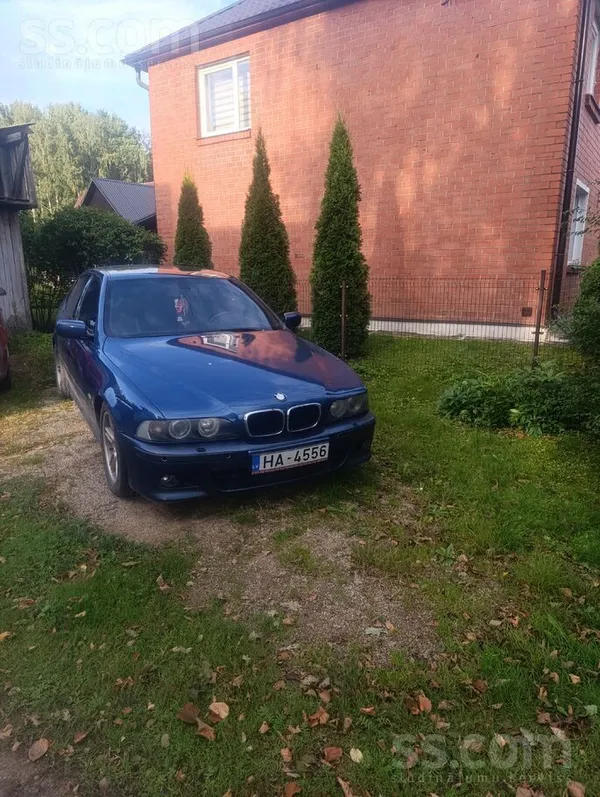 BMW Pardošanā E39 ar 2.5 bendzīns 141kw. Orģināla M pa