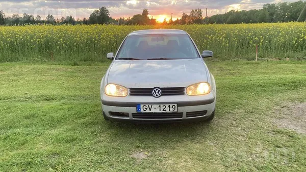Volkswagen Golf 4