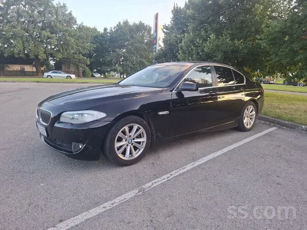 BMW 520 2011, 2.0D dīzelis, Automāts, Sedans, Melns — Latvijā