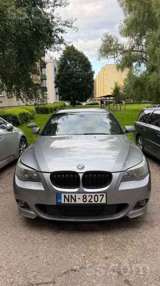BMW 525