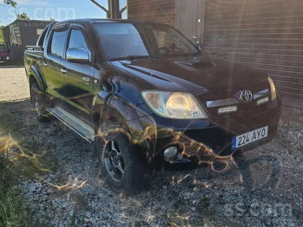 Toyota Hilux