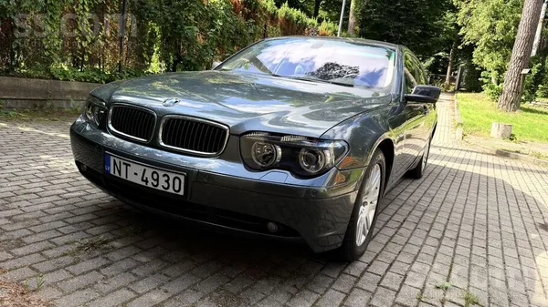 BMW 730