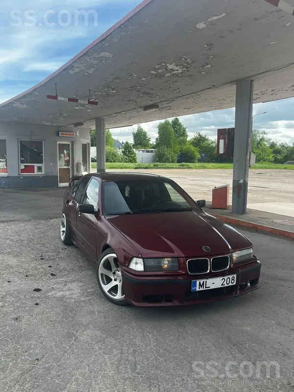 BMW 325