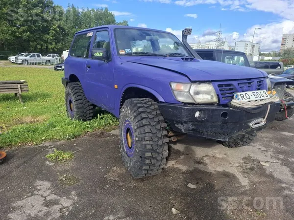 Nissan Noņemts no uzskaites Ro-5043, zvaniet