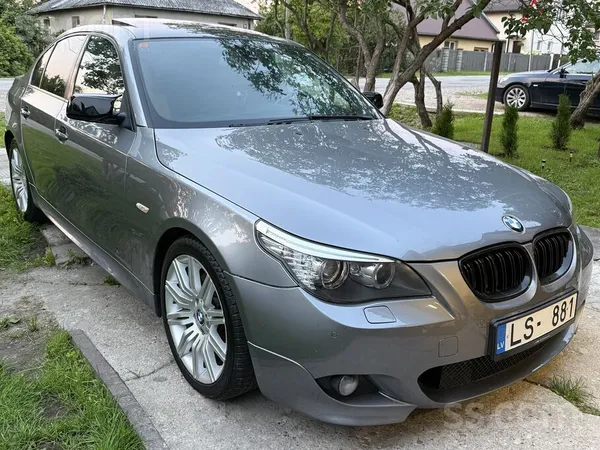BMW 525