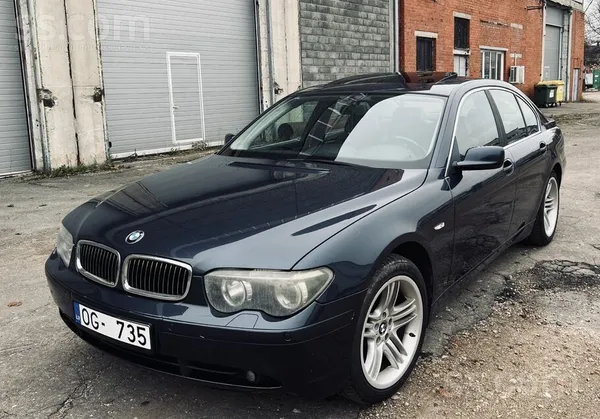 BMW 735
