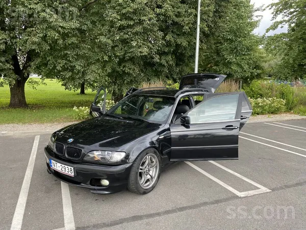BMW 330
