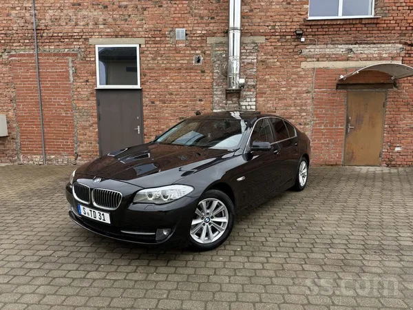 BMW 525