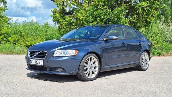Volvo S40