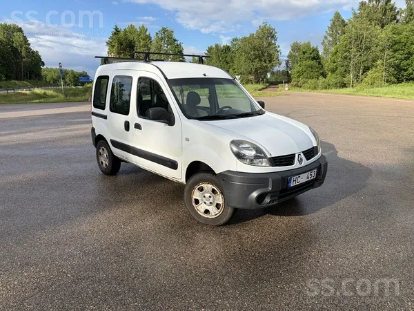 Tiek pārdots utilitārais Kangoo 4x4 (benzīns). Nesen izieta tehniskā apskate
