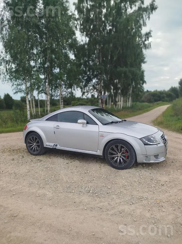 Pārdodu labu , ekonomisku Audi TT ar jaunu TĀ, nodokļi nomaksāti. Jauns zobs