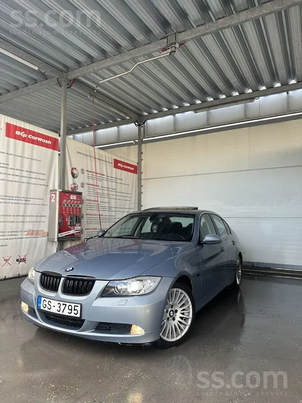 BMW 325