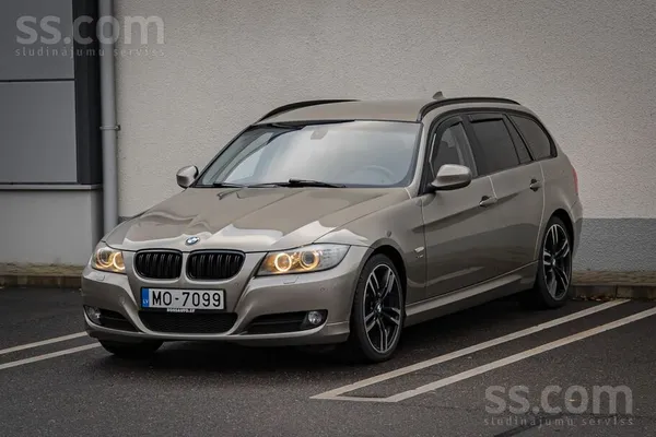 BMW 320