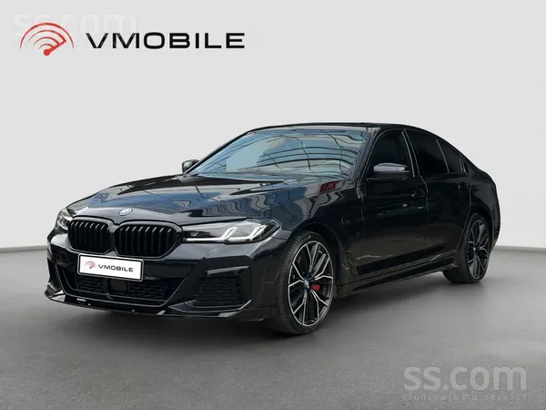 BMW BMW 545e xDrive M Sport; Adaptīvais kruīza kontrol