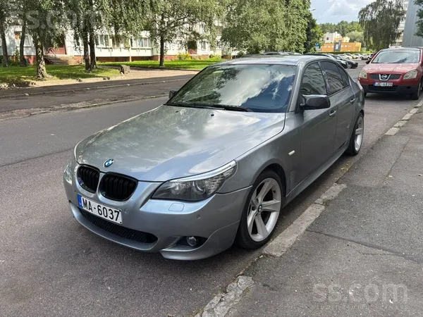 BMW 525