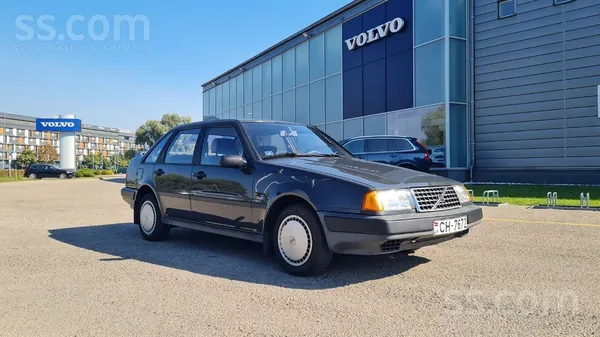 Volvo 440