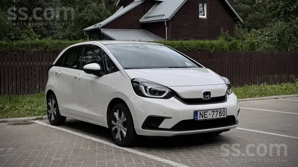 Honda Pārvietojies izdevīgi ar neticami zemu patēriņu – 