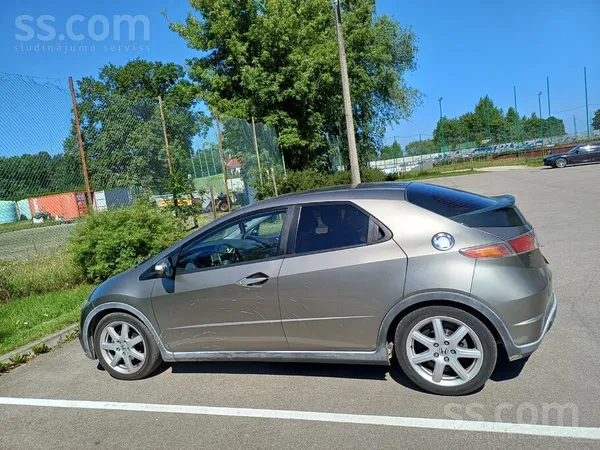 Honda Civic - 1