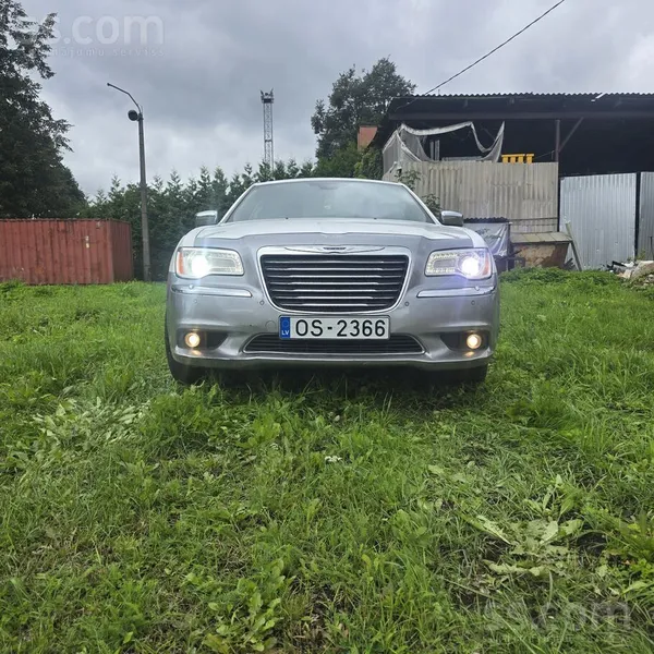 Chrysler Pārdodu C300. Cena atbilstoša auto stāvoklim – aut