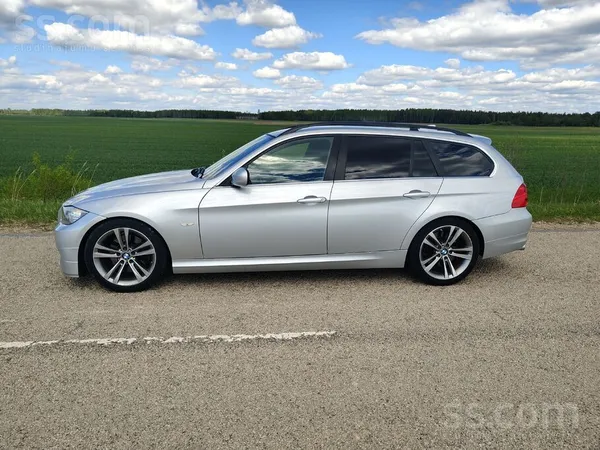 BMW 325