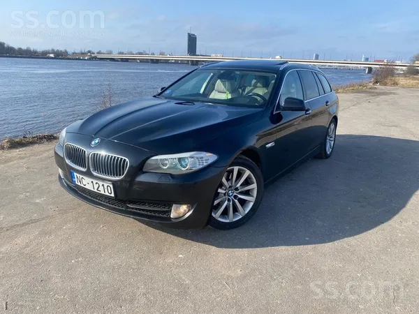 Pārdodas ekonomisks BMW 520. ar 135kw jaudu. Pietiekami jaudīgs un tajā pat
