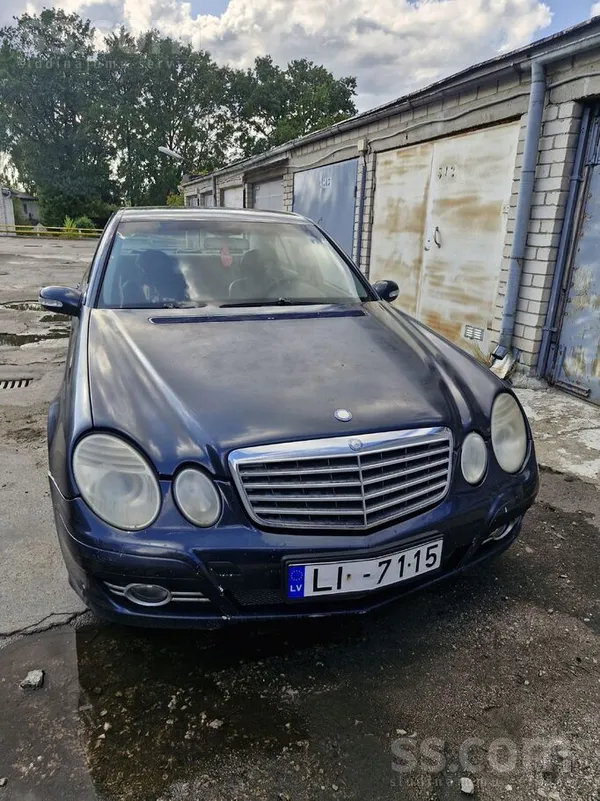 Mercedes E220