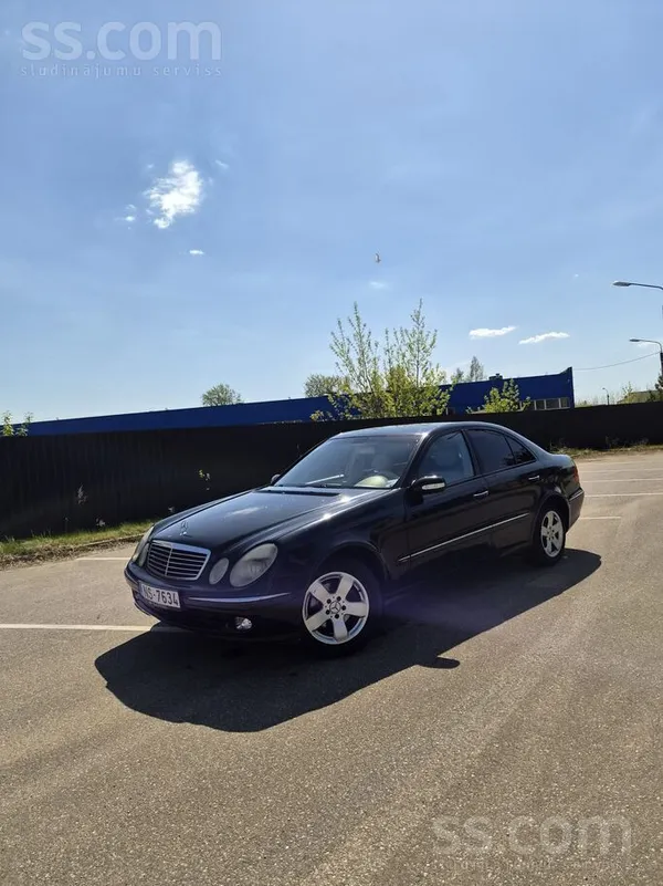 Mercedes Продаю надежный и экономичный Mercedes-Benz E200 в