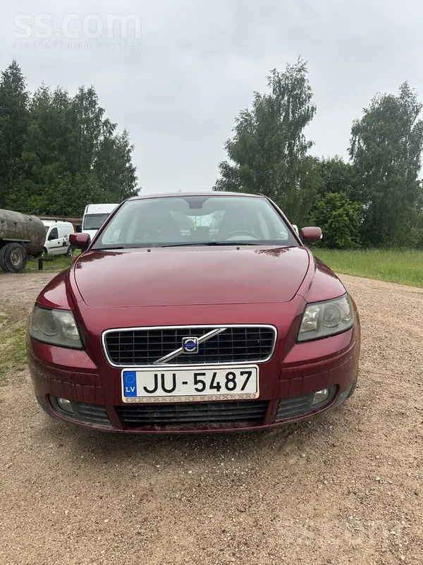 Volvo S40
