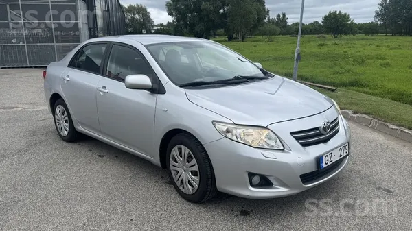 TA līdz 04.2027 - Auto bija stāvējis kādu laiku, tāpēc bija rūsas bojājumi,