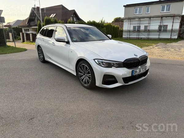 BMW 320