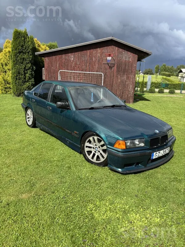 Pārdodu BMW 316
Ar reģistrētu pārbūvi uz 2.0 m50
Jaunas koilas pa perimetr