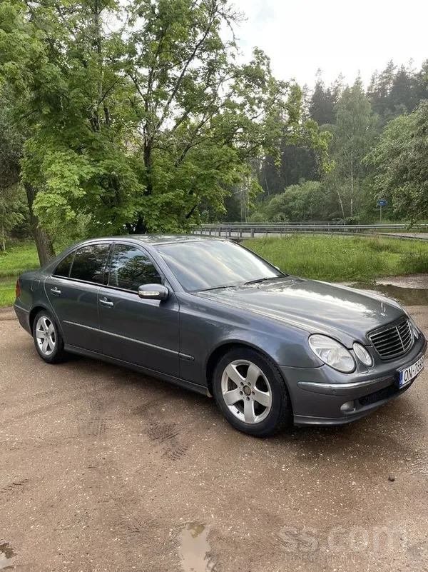 Mercedes E220
