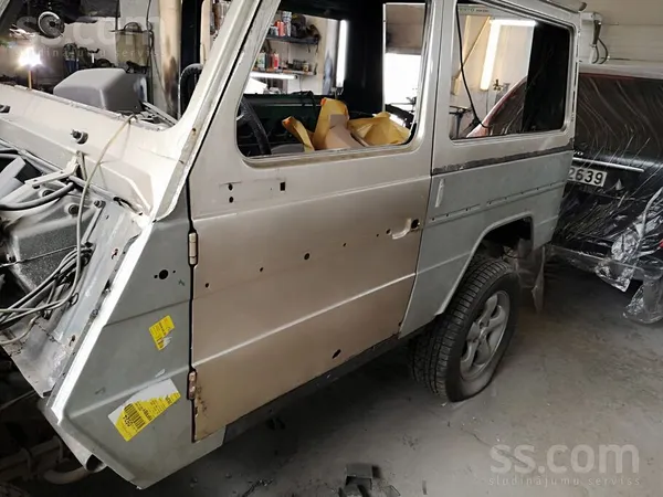 Mercedes G300 1989, 3.0D dīzelis, Manuāls, SUV/Apvidus, Brūns — Latvijā
