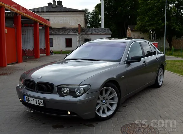 BMW 730