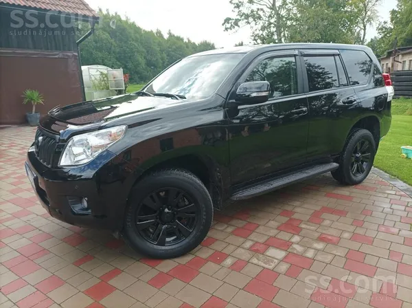 Toyota Pārdod patiešām labā, un tehniskā stāvoklī esošu L
