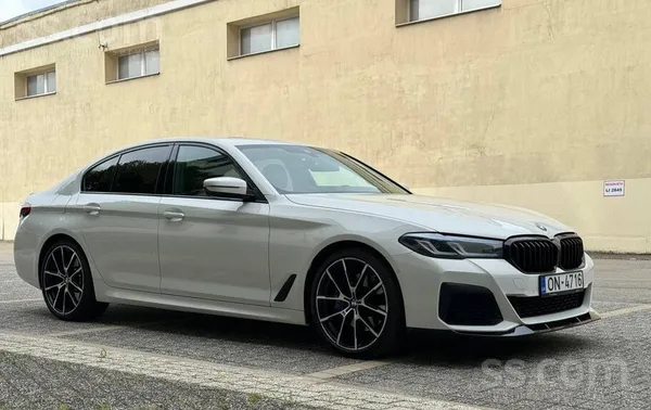 BMW 520
