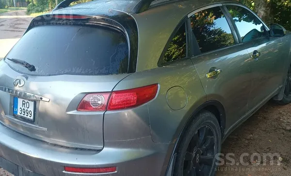 Infiniti Pārdodu FX 45 V8 230kw motors, kārbā strādā labi.