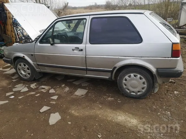 Volkswagen Golf 2