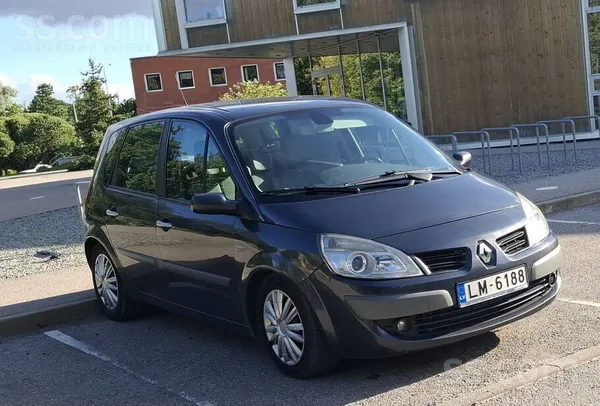 Renault Scenic - 1