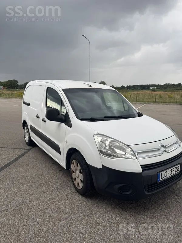 Citroen Uzņēmums pārdod darba auto. 