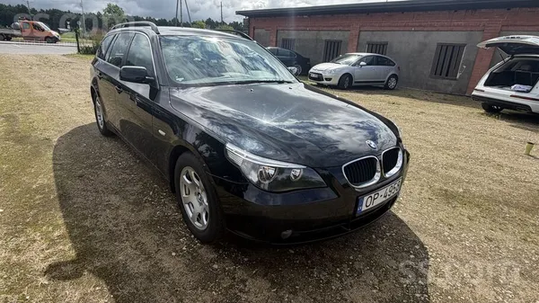 BMW 525