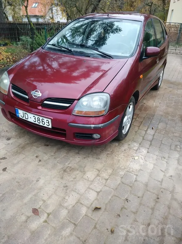 Nissan Pārdodu ietilpīgu un ņipru auto labā braukšanas st