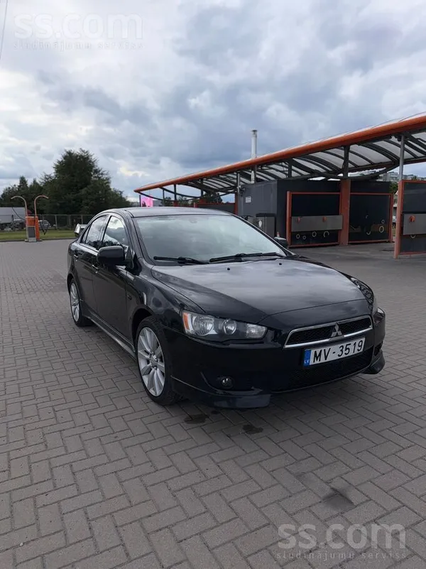 Mitsubishi Lancer