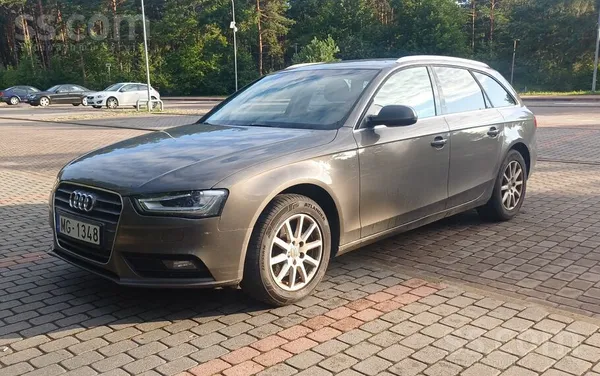 Audi Pārdod Audi A4 2, 0 dīzelis. Mehāniskā ātrumkārba,