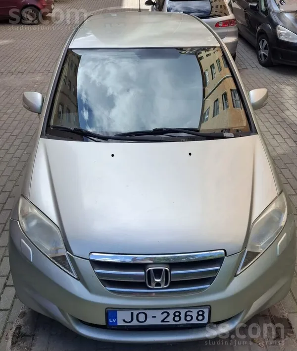 Pārdodu Honda Frv, bez tehniskās apskates. 
Pircējam pašam jāiziet tehniskā
