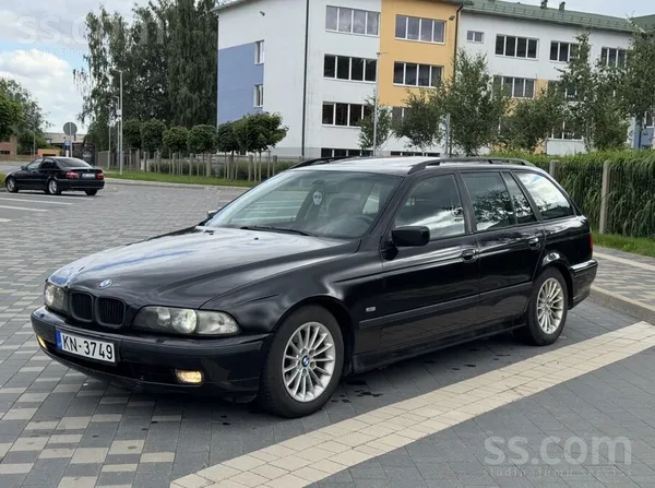 Pārdodu BMW E39 ar veco labo M57 3.0d un automātisko kārbu. Dzinējs un karba
