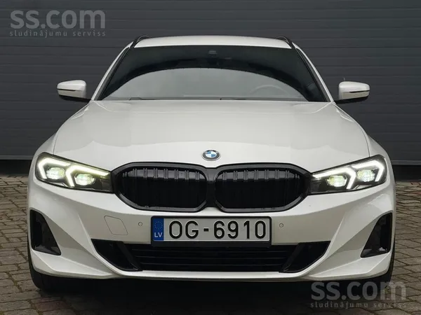 BMW 320