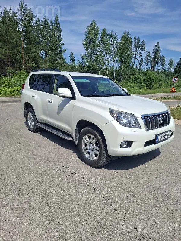 Pārdošanā labs džips. 
Pirkts jauns salonā - Toyota "Wess Motors"
Latvijā viens īpašnieks. 

- Nav bijis avārijās
- Oriģ ...