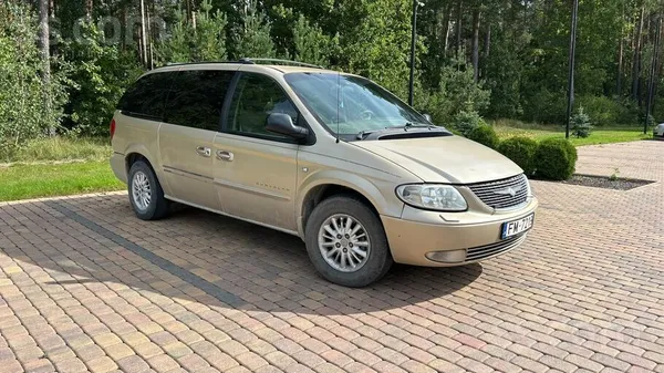 Chrysler Ātrās realizācijas cena. 2002. Gads 3.3L benzīns/g