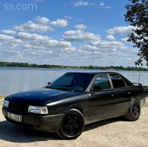 Audi 80